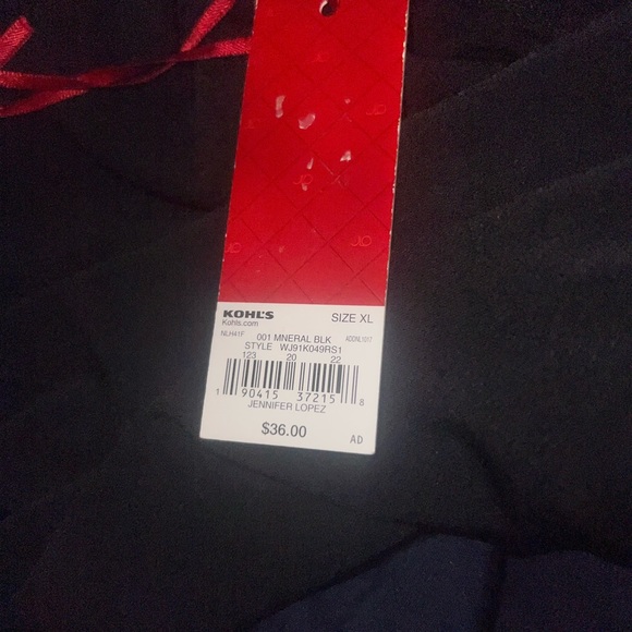 JLO Black Off the shoulder top - XL - Picture 5 of 7